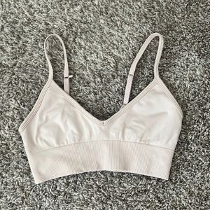 Lululemon ebb to street bra
